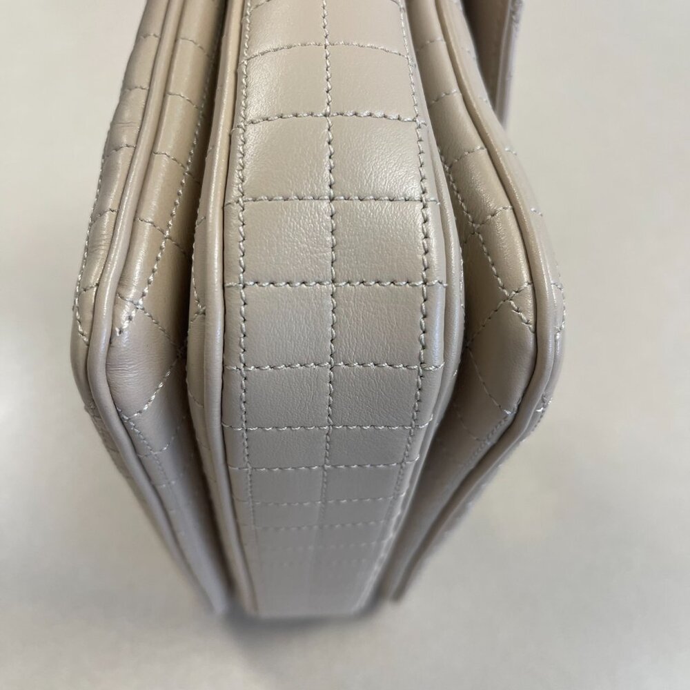 CELINE C Chain Quilted Calfskin Leather Shoulder Bag - Nude - Preowned - Picture 15 of 16